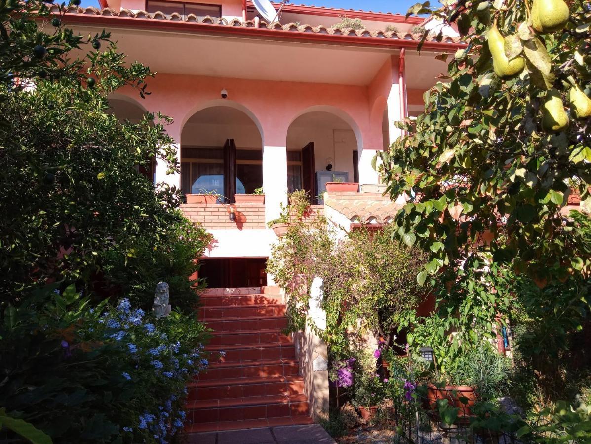 Villa Corrias Siliqua Luaran gambar