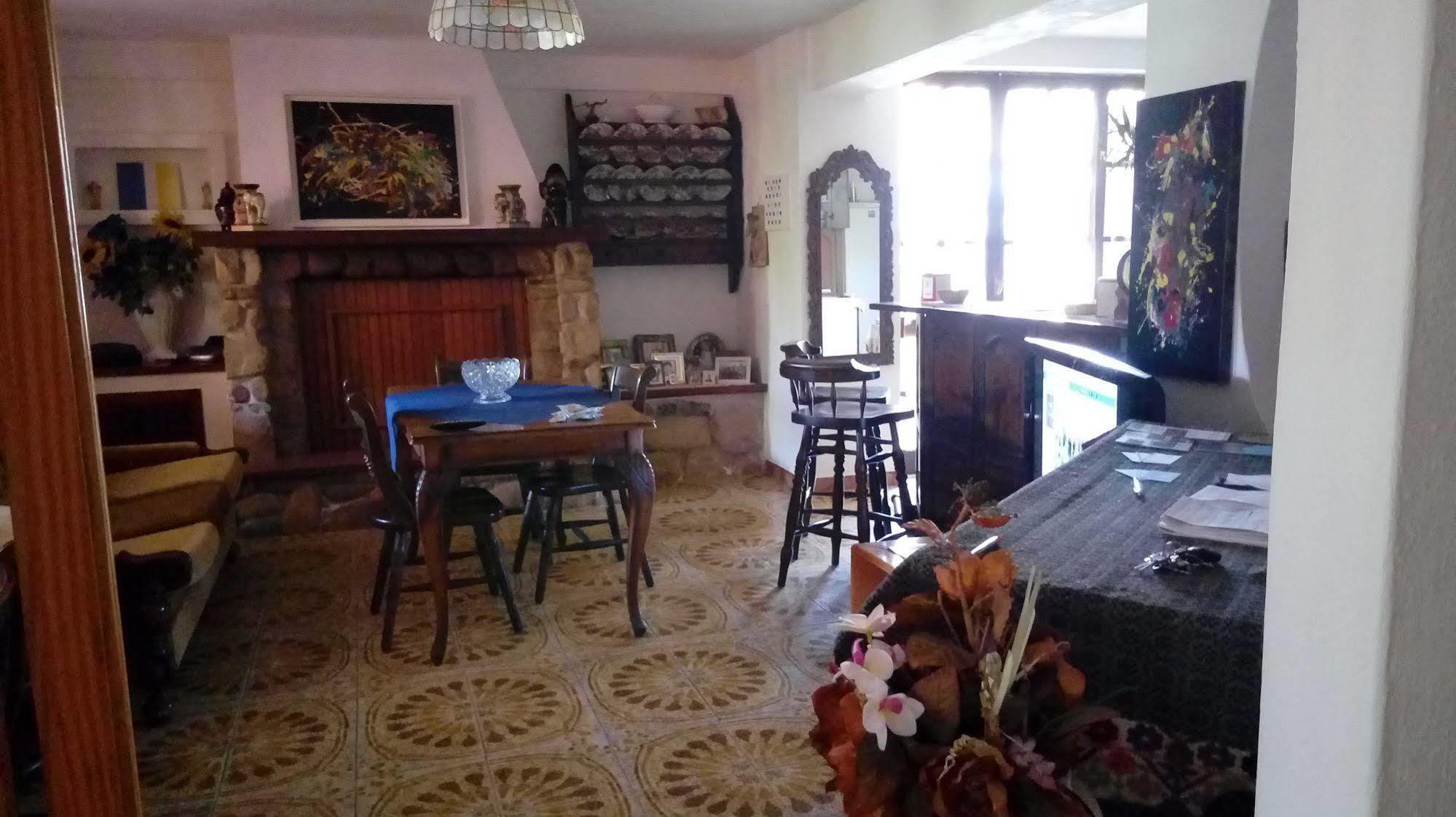 Villa Corrias Siliqua Luaran gambar