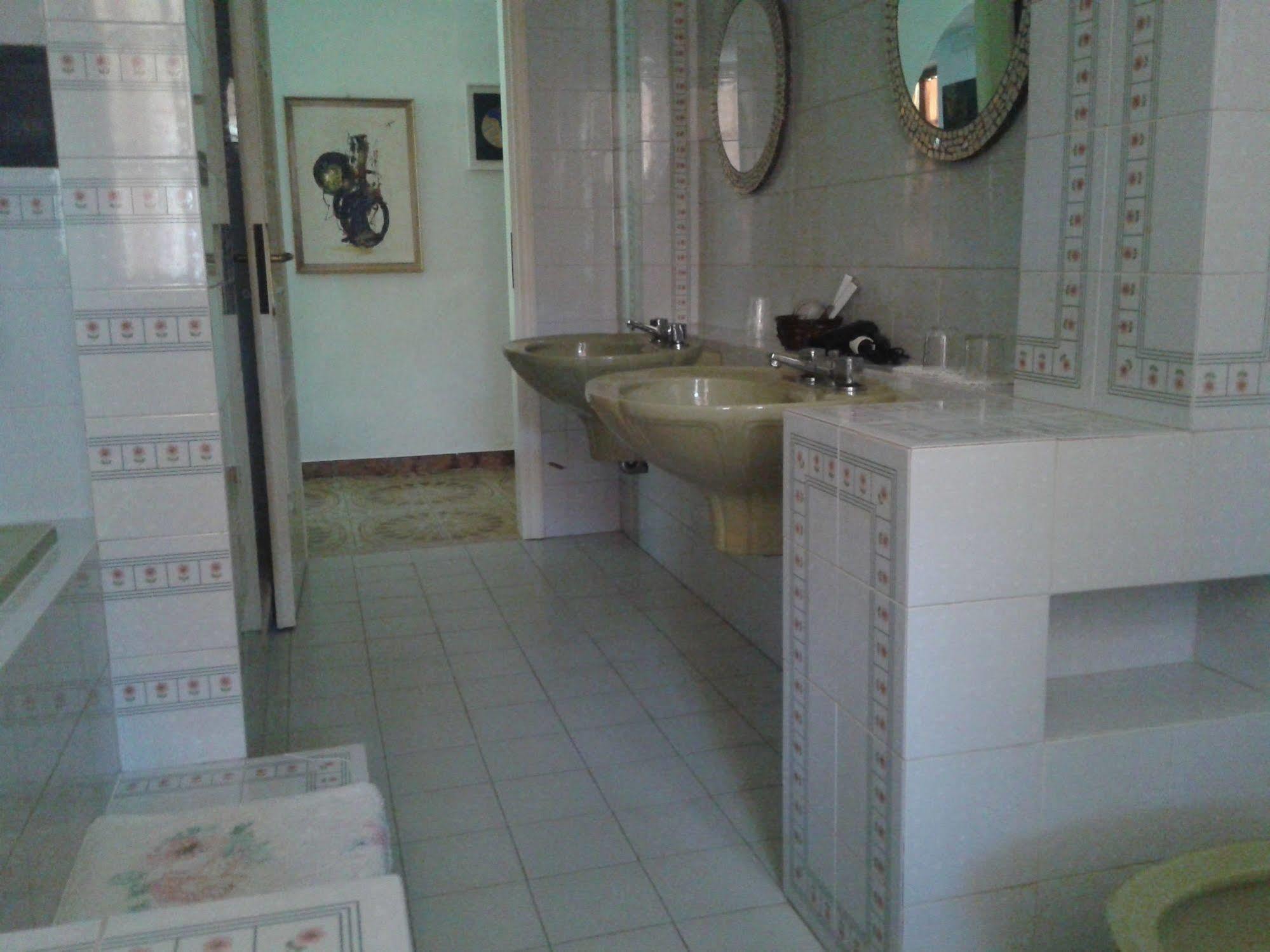 Villa Corrias Siliqua Luaran gambar