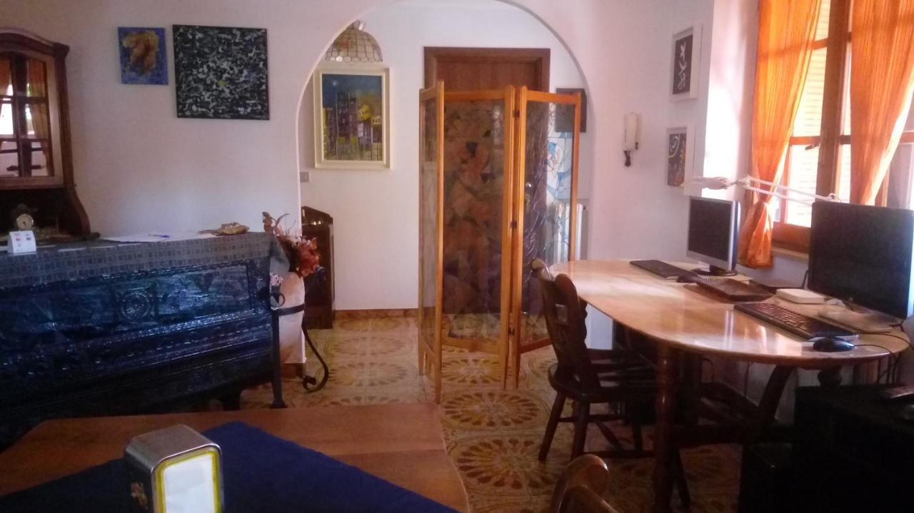 Villa Corrias Siliqua Luaran gambar